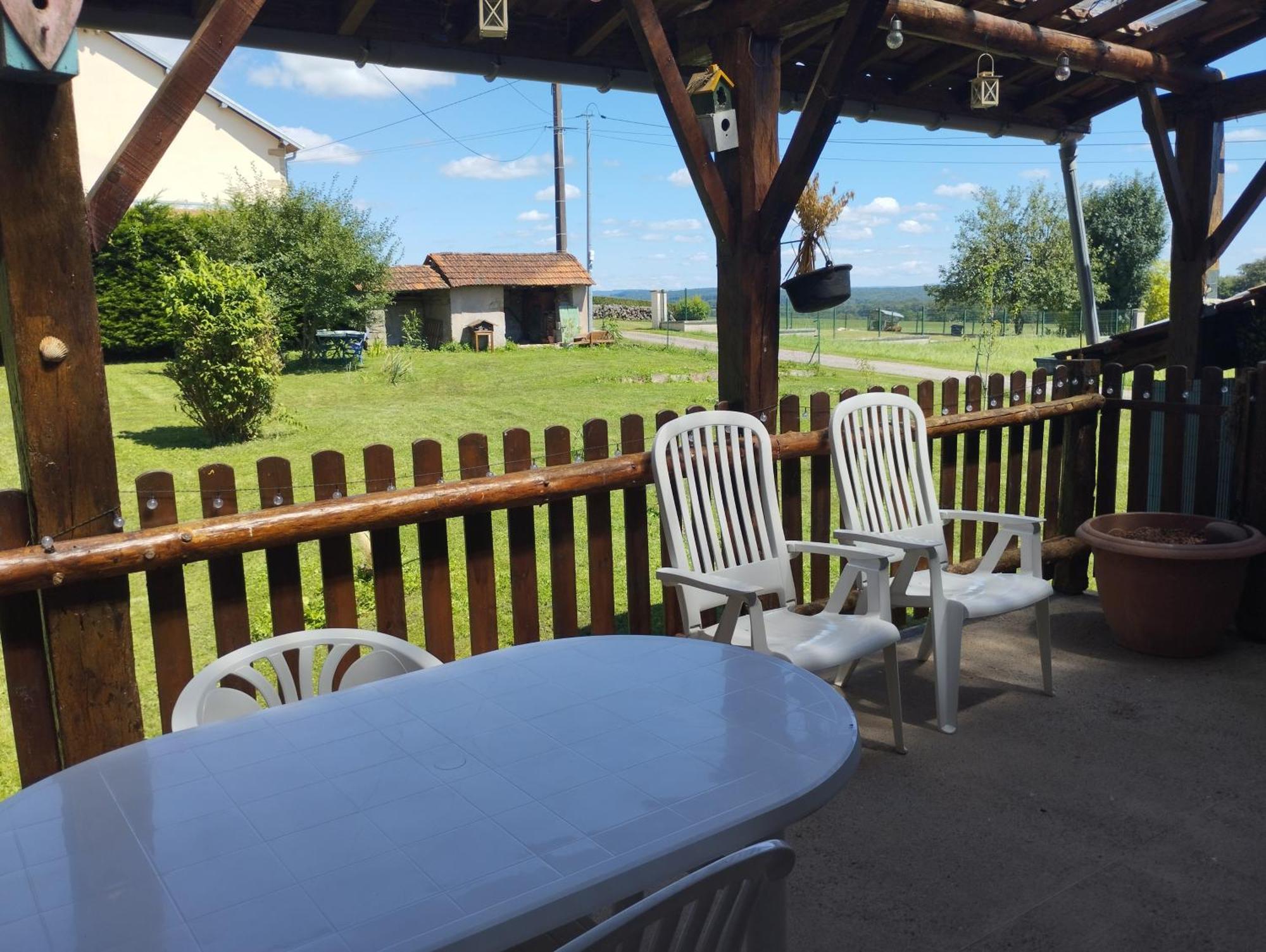 Holiday home Au Nid D'hirondelles